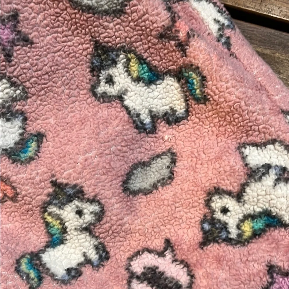 Unicorn Print Pink Preloved Pajamas - Picture 6 of 7